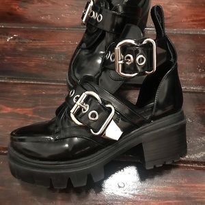 jeffrey campbell drifter boot